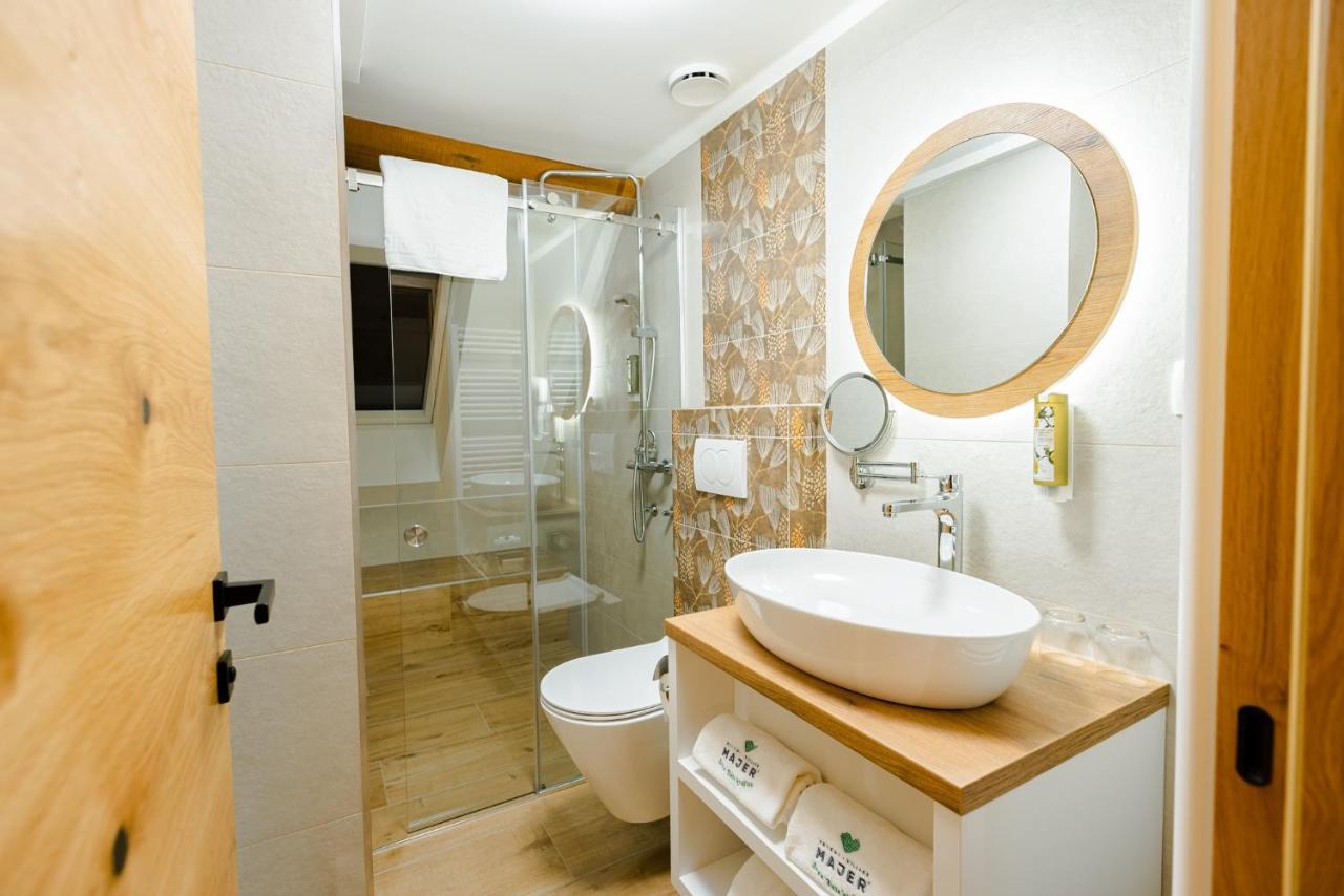 Resort Village Majer Gradac Екстериор снимка