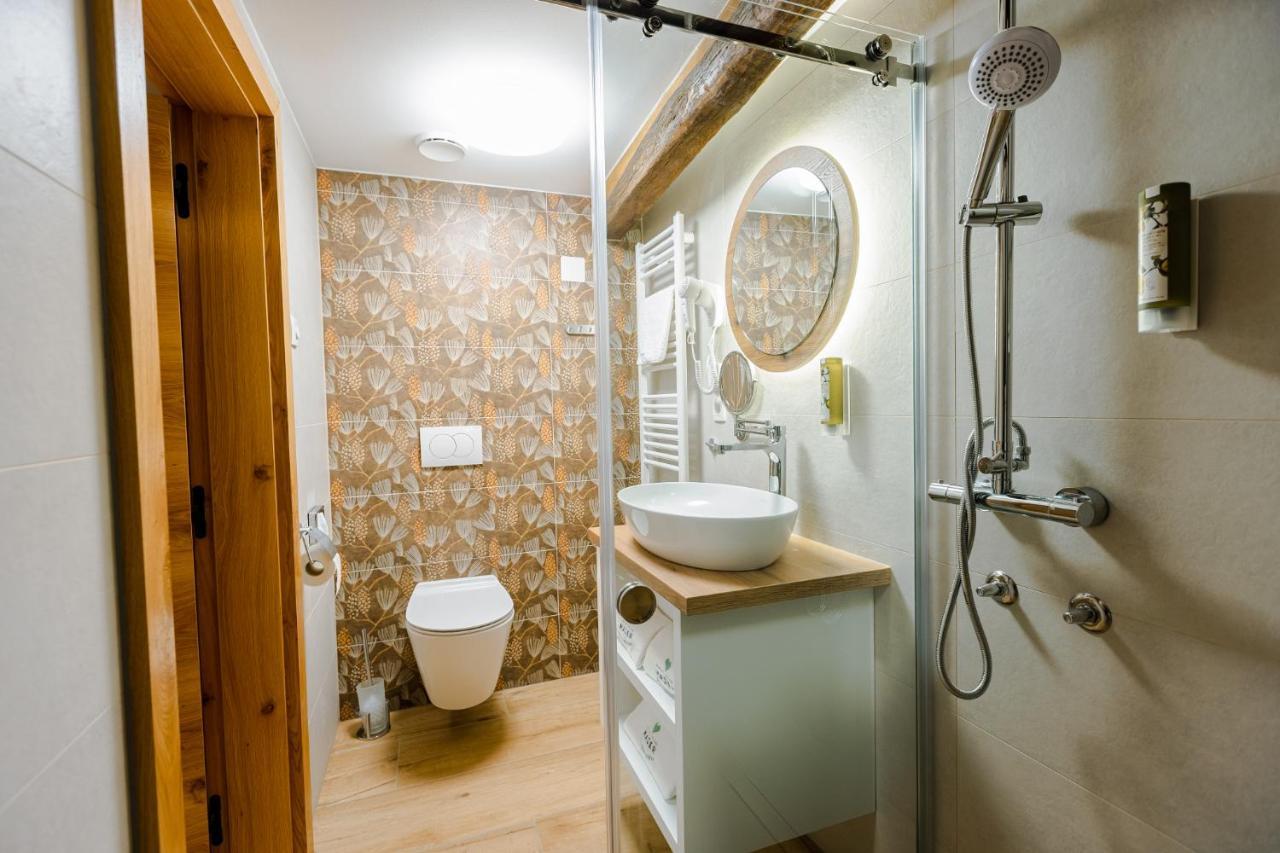 Resort Village Majer Gradac Екстериор снимка